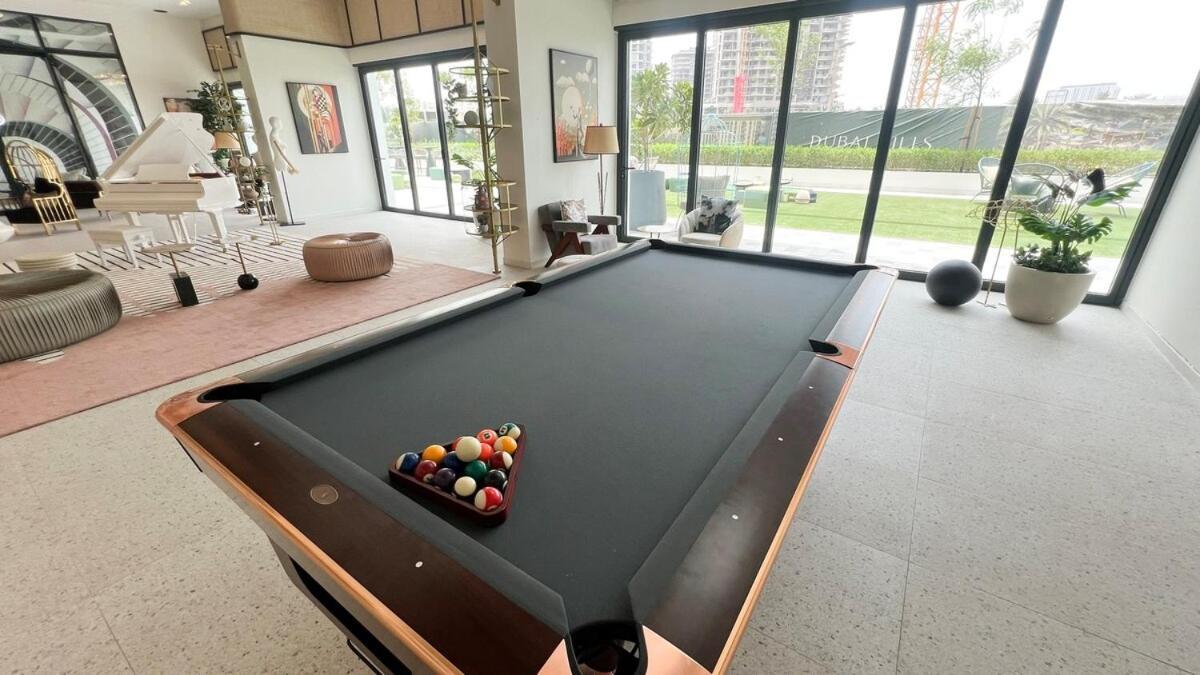 Apartment Cozy 1- Bedroom Retreat In Hills Estate Dubai